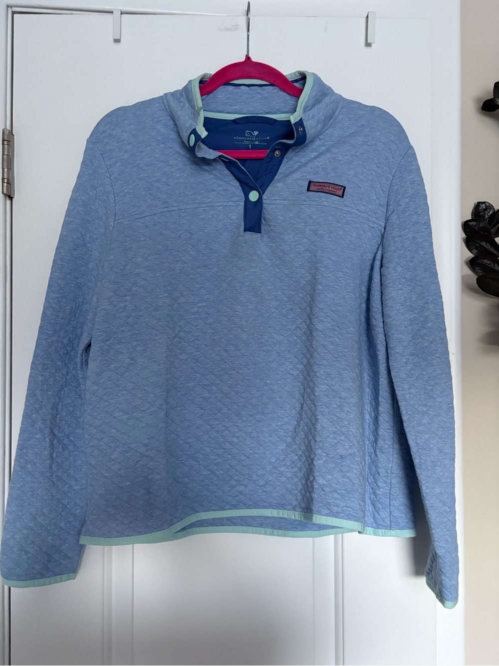 Vineyard Vines Women’s Light Blue Quilted Pullover